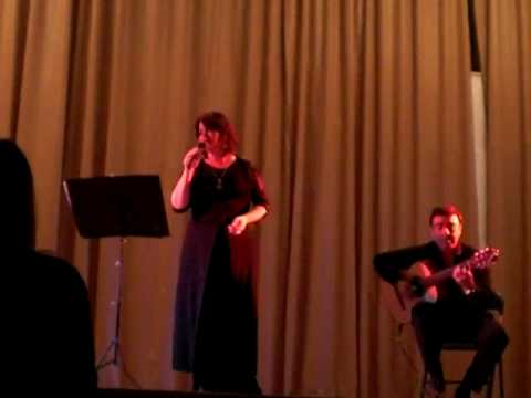Sueño de barrilete Eladia Blazquez Canta Anabella Zoch guitarra Lucho Baigo. Festival Granada 2008
