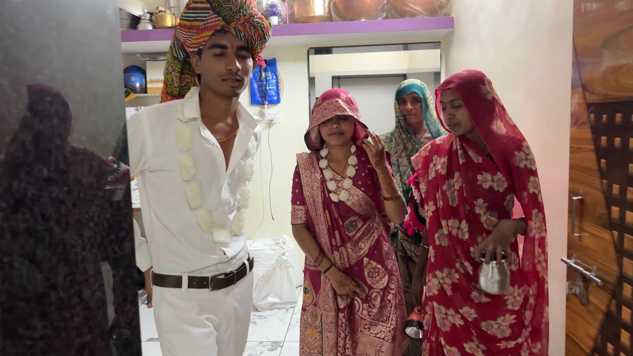 Aaje Bhuri Milan Ni Paheli Holi | paheli Holi Ma Su Karyu ? | Sweetu Bau Bimar | The Family Vlogs 