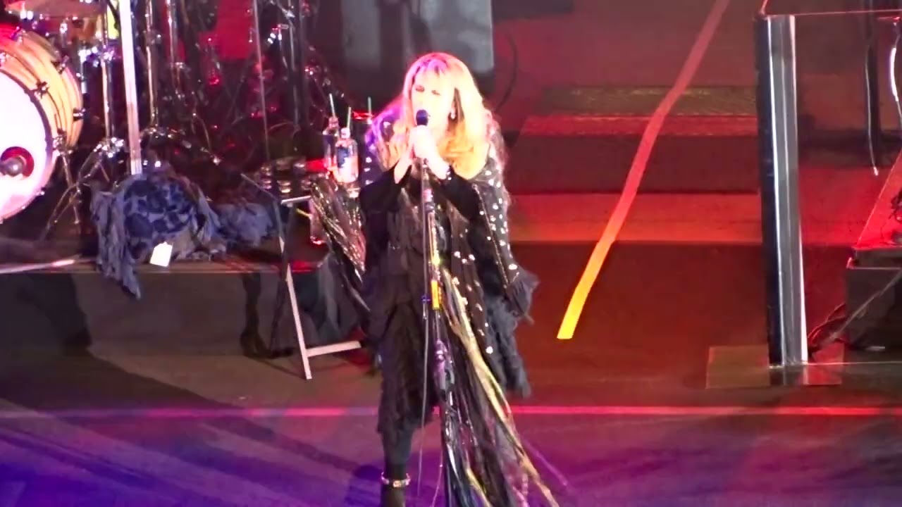 "Stand Back" Stevie Nicks Red Rocks Amphitheatre Morrison CO 05/11/22