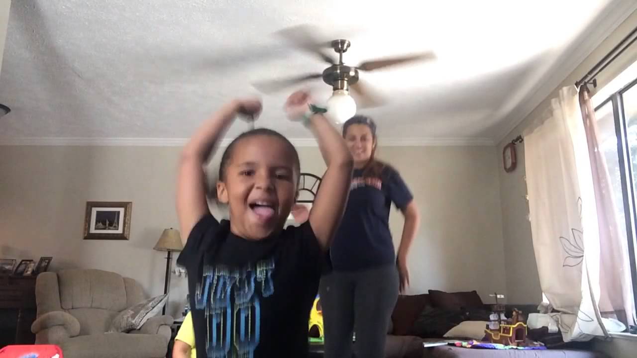 Toddler Speed Eater - YouTube