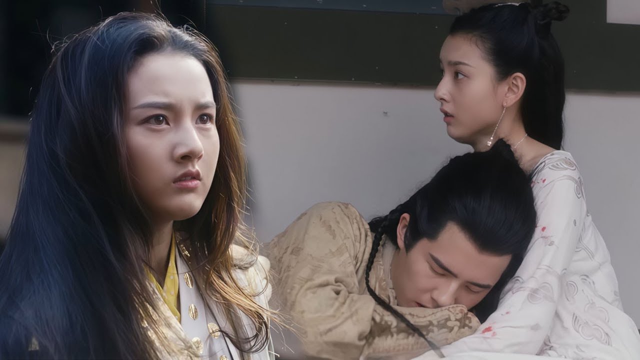 落魄皇子街頭偶遇絕美女子，再見竟投懷送抱
