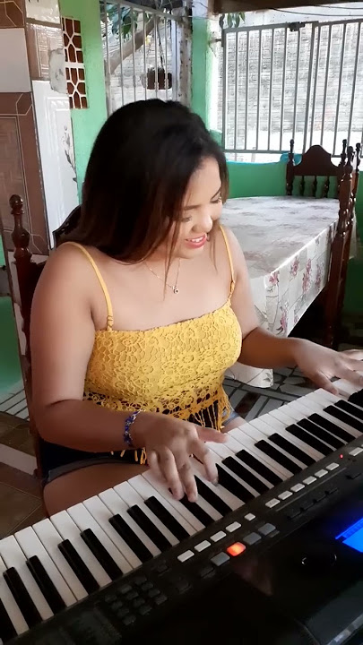 Secretária- Amado Batista