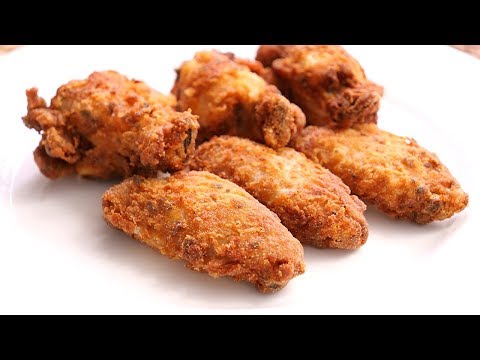 Video: Cómo hacer alitas de pollo: 9 pasos (con imágenes)