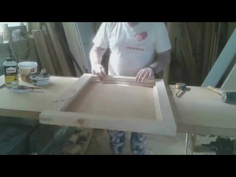 Video: Frames on the windows in a wooden house. Types of platbands