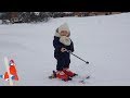 Ep1/2013 Auguste 18 months is skiing for the  first time