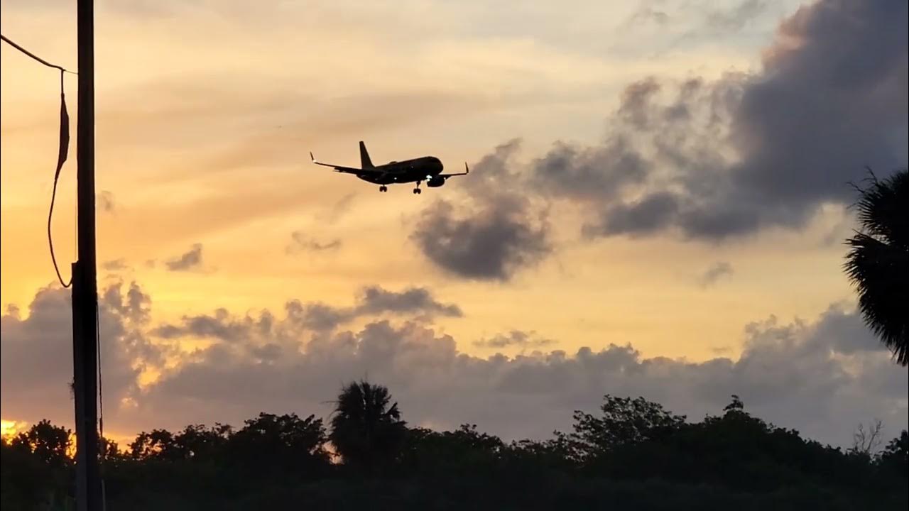 a320-spirit-airlines-landing-into-aguadilla-airport-bqn-during-sunset