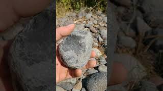 Finding Knappable rock ( River Dacite)