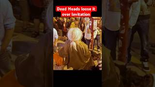 Dead Head Freak Out about a Levitation at Dark Star Orchestra Show ￼