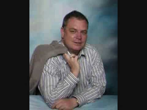 YouTube에서 Frank Sinatra's "I'm A Fool To Want You" cover 보기
