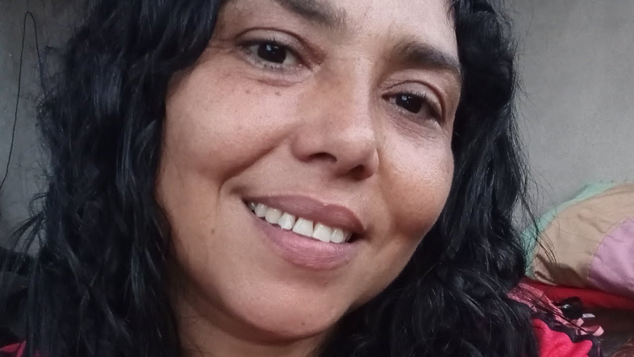 Rozania Dias está ao vivo! Tem  uma  pedra de tropeço  no teu  caminho  Deus  está  tirando 👀🎬🔥👀👀