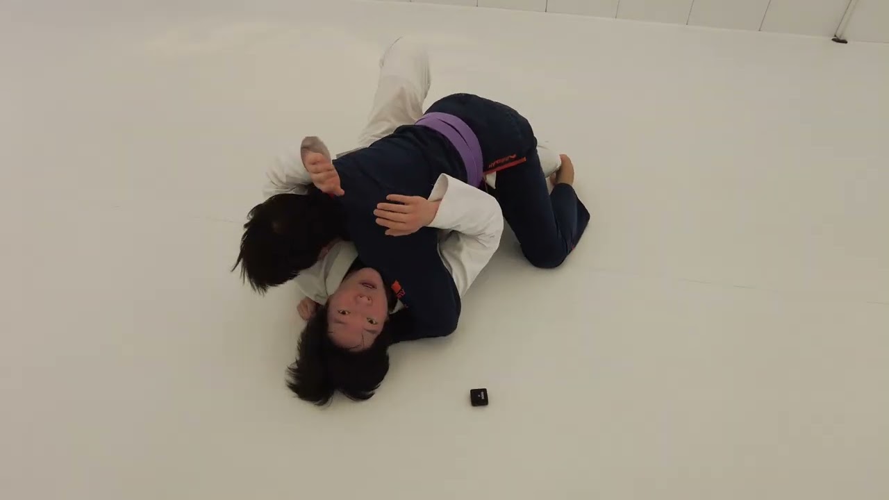 납작한 하프가드에서 빠져 나가는 방법 - Flat Half Guard 101