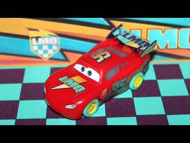 自動車 McQUEEN Racing AutoArt Mattel Disney Cars Race to Celebrate Lightning McQueen - LIGHT-UP