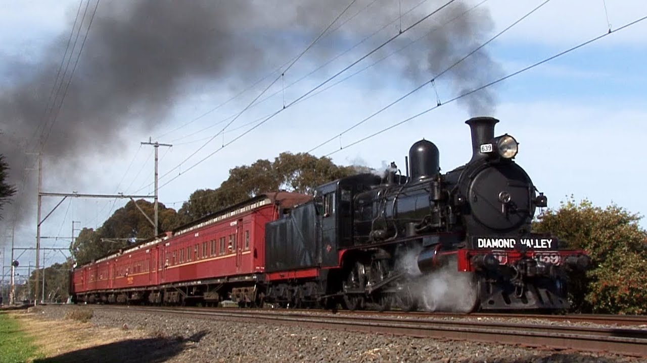 electromotive tec3r Steam and Electric Trains at Oak Park: Trains Downunder