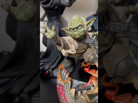 Unboxing Sideshow Mythos Yoda Statue & Found Straps Instead of Tape 🤩 #starwars #collection #yoda