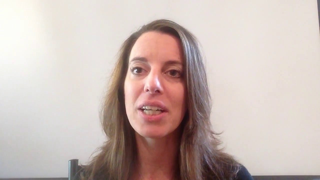 Chiropractor Asheville Nicole Lindsey Green Leafy Food and Good Bacteria