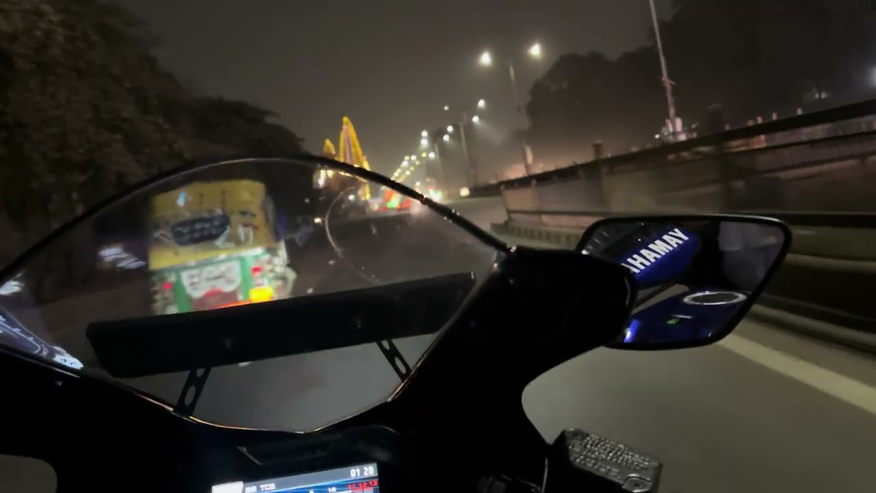 Midnight Beast Ride | Yamaha R15 Night Vibes 🖤”