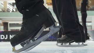 Cast Of Disney On Ice Rockin Ever After Hold A Skating Clinic