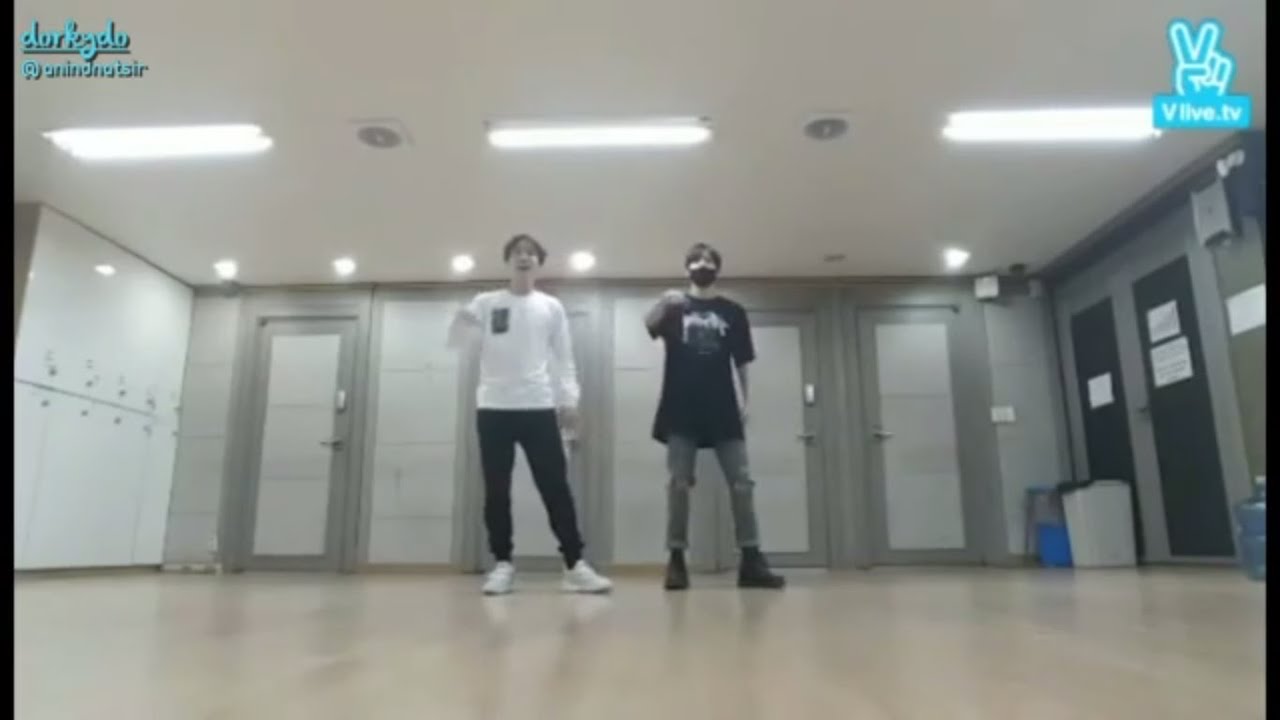 BTS VLive - Hope on The Street ft JK 160126 INDO & ENG SUB - YouTube