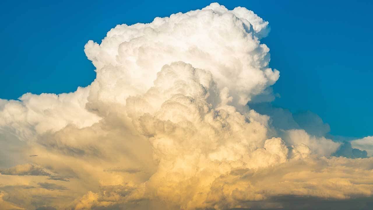 Tracking your risk for a shower or thunderstorm Thursday - YouTube