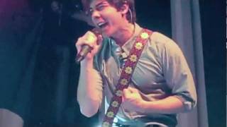 Dillon's Haircut Song (Live) - Allstar Weekend (January 13, 2012)