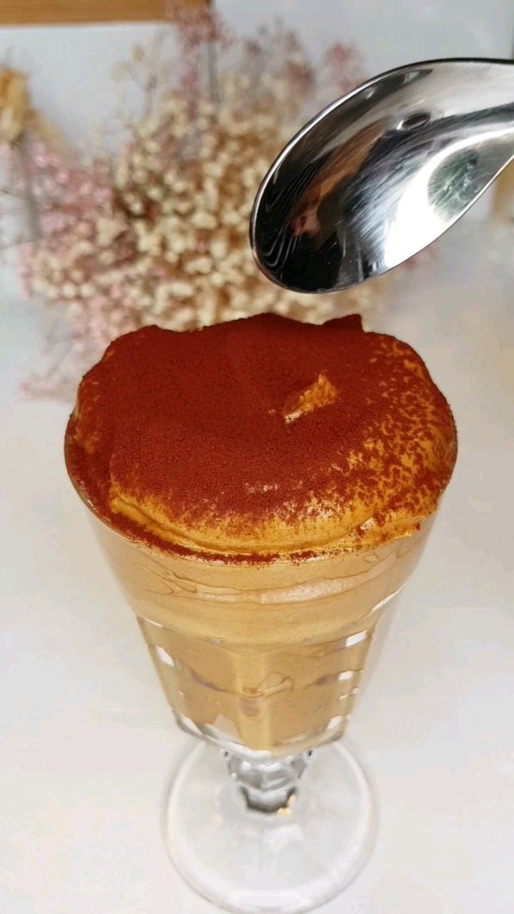 Kaffeedessert in 60 Sekunden #kaffee #dalgona #dessert #kaffeeliebe # ...
