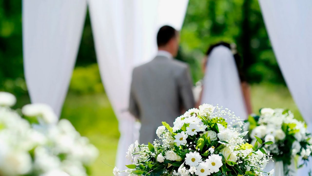 Тысячи церемоний бракосочетания пройдут в Москве в «красивую дату»
