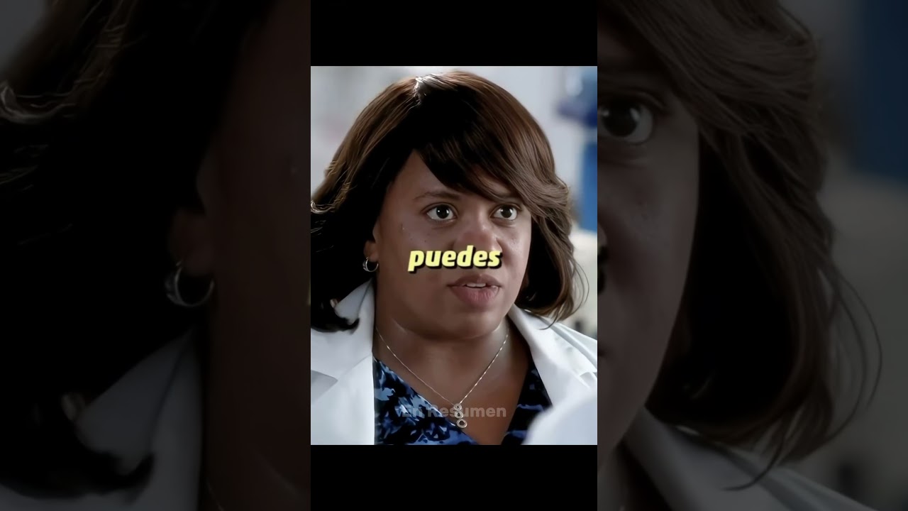 ​Parker salva el hospital hackeando el sistema 🏥⚡ #peliculas #cine #shorts