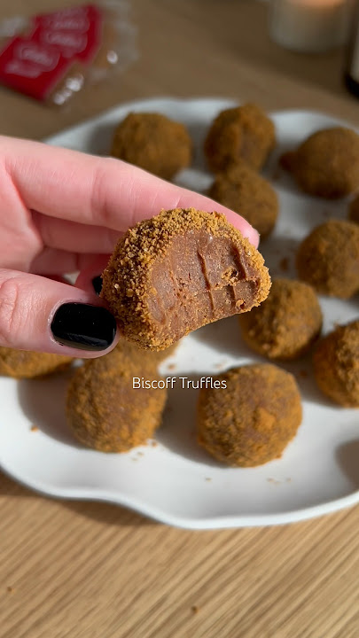 Biscoff Truffles 🍫🍫🍫 #biscoff #lotus #chocolate #truffle #yummy #easytomake #recipe #shorts