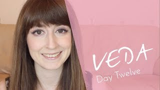 VEDA DAY 12: VISITING PANDAS
VEDA day twelve - one of those well get around to it one day sort of goals, so putting it on the list to make sure my mum and I make the trip to Edinburgh Zoo to see one of my favourite animals!
Subscribe: https://www.youtube.com/user/lynseyma...
More from me!
VEDA Day 6: https://www.youtube.com/watch?v=Wpy84...
VEDA Day 7: https://www.youtube.com/watch?v=P7HeT...
VEDA Day 8: https://youtu.be/lvsGTeqfnT4
VEDA Day 9: https://www.youtube.com/watch?v=KjijA...
VEDA Day 10: https://www.youtube.com/watch?v=nzn9p...
VEDA Day 11: https://www.youtube.com/watch?v=V4z3r_vgDyo
My links:
Tumblr: https://lynseymac1.tumblr.com
Twitter: https://twitter.com/lynseymac1
Facebook: https://www.facebook.com/lynseymacyou...
Instagram: http://instagram.com/lynseymac1
Pinterest: http://www.pinterest.com/lynseymac1/
Email: info.lynseymacdonald@gmail.com
Thanks for watching!
Lynsey x VEDA DAY 12: VISITING PANDAS