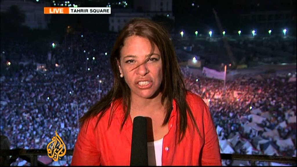 هدى عبد الحميد، مراسلة الجزيرة، تنقل لكم التقرير من ميدان التحرير