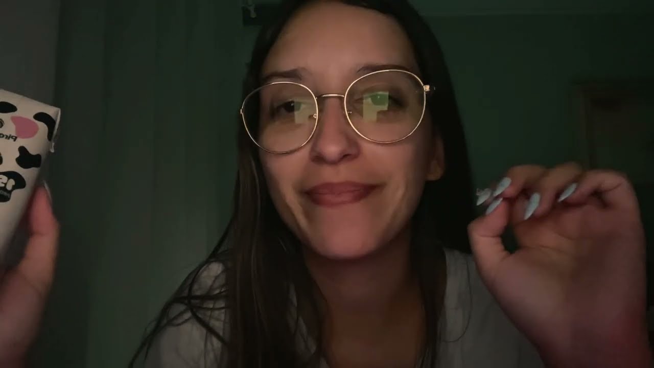 Meu primeiro ASMR - Testando objetos, fala suave, triggers e muito mais.