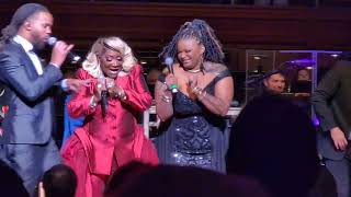 PATTI LABELLE Does the CRIP WALK & BANKHEAD BOUNCE @ Almost 80 YEARS OLD at Nashville Symphony!