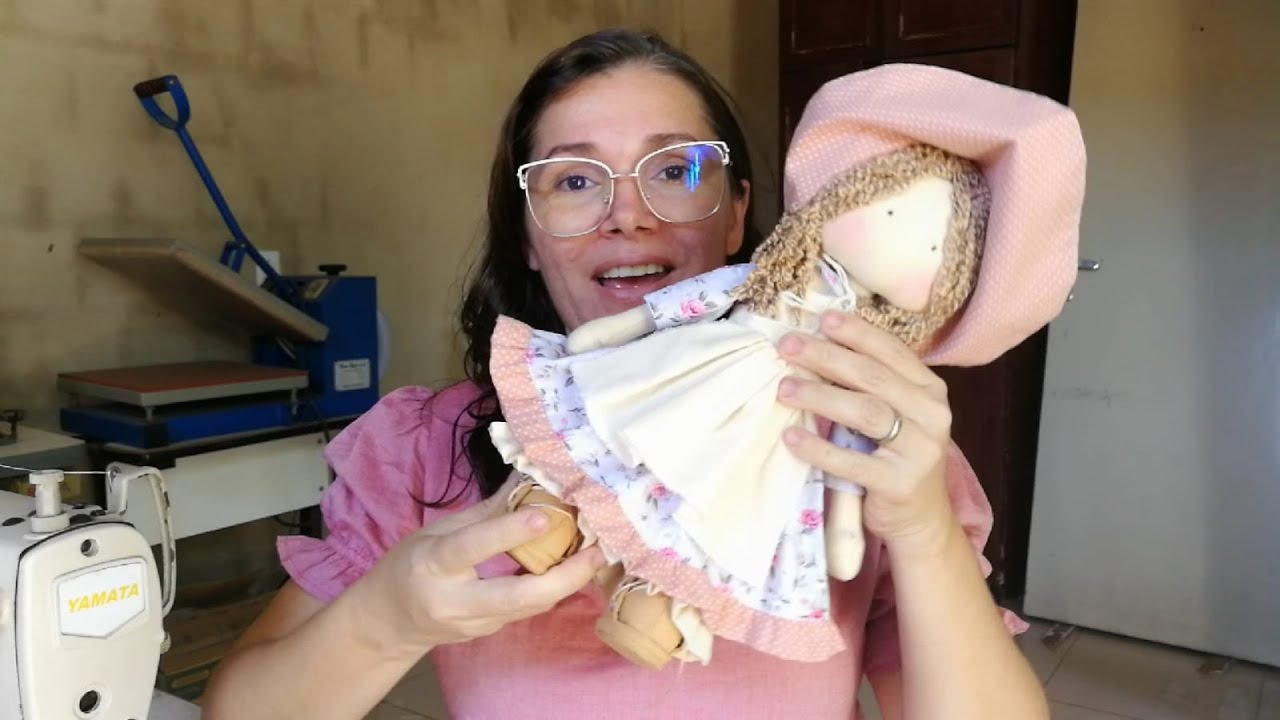 Como fazer boneca de pano passo a passo