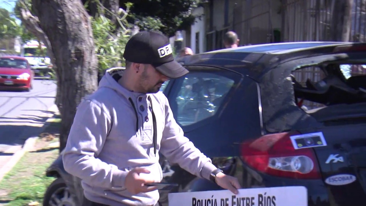 Robo de auto y choque: 