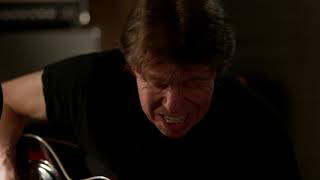 George Thorogood – “The Sky Is Crying” (Acoustic)