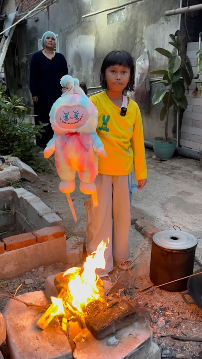 Ica Bakar Boneka Labubu Felisha