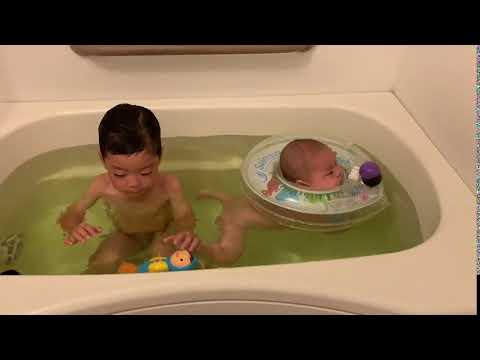Munchkin 潛水員游泳洗澡玩具-(部落客新奇太太)