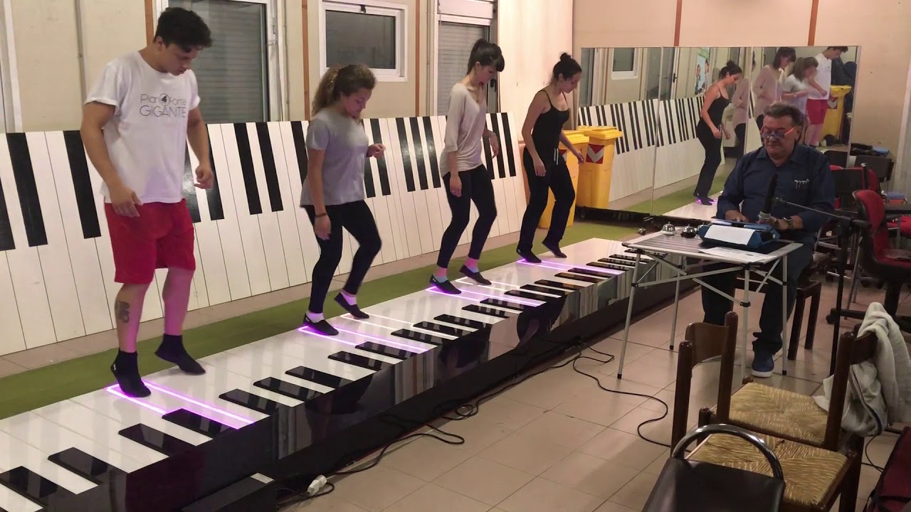 Jerry Lewis tribute. Typewriter YouTube