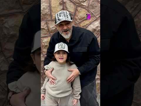 مهران غفوریان در کنار هانا دخترش عیدرو تبریک گفتن