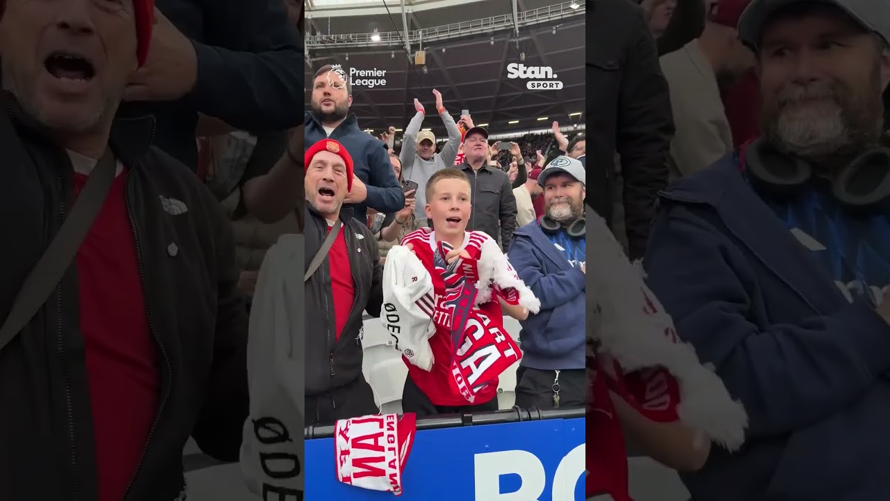 One lucky Arsenal fan scored Martin Odegaard’s shirt 👕 #PremierLeague #Arsenal