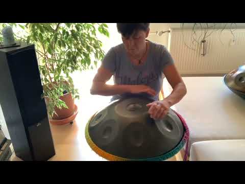 „Time after time“ from Cindy Lauper played on Annaziska Handpan