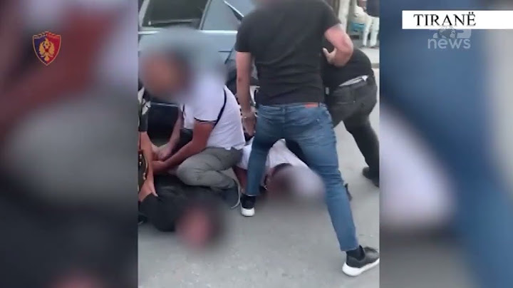 Top News - "Policia! Policia!"/ Aksion në urën e Babroit në Tiranë, pranga 31-vjeçarit