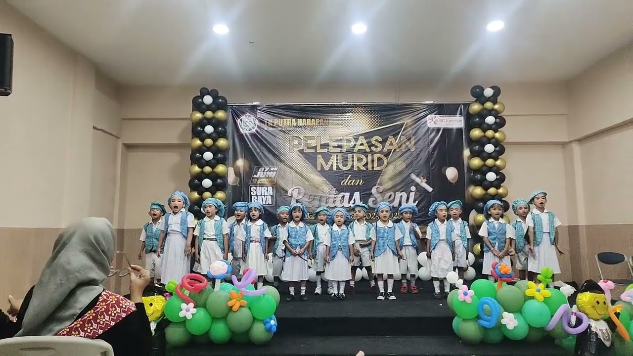 Pagiku cerah matahari bersinar