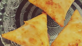 SPICY AND CRISPY TEA TIME SNACKS| KERALA STYLE VEGETABLE SAMOSA| | HOMEMADE  SAMOSA SHEETS