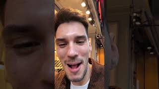 Ela Ve Arkadaşiyla Tadim Günü Iştırmalık Im