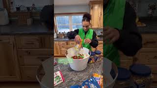 IZZY’S FAMOUS CHRiSTMAS MiX ?? justthebells10 snacksrecipe snackvideo christmas