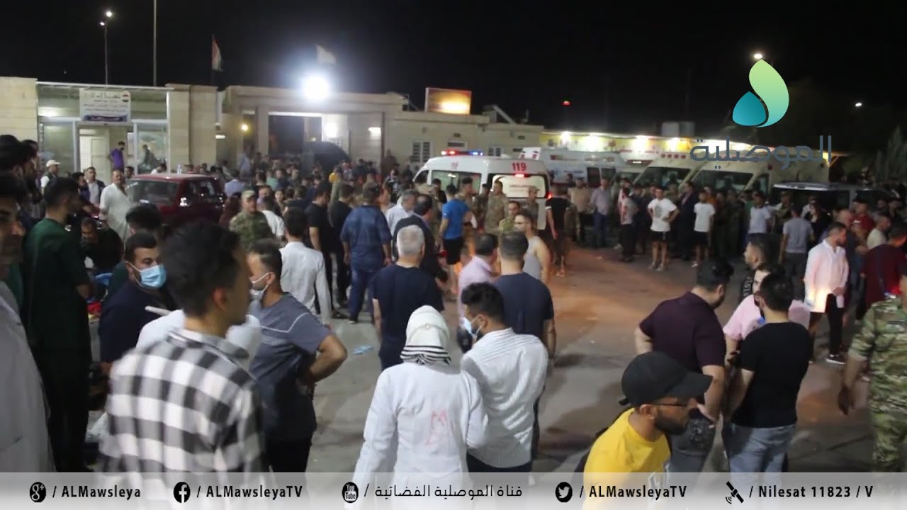 الموصلية تواكب ليلاً نقل المصابين من موقع حريق الحمدانية لتلقي العلاجات