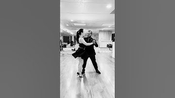 Alejandro Sol and Lorel Sim dancing Salsa LA Style!