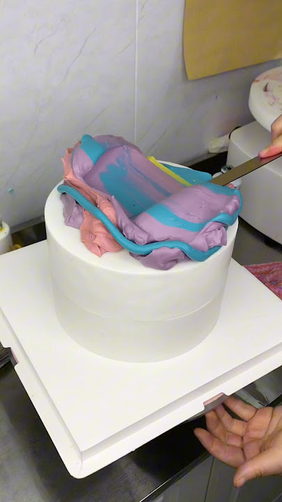 Very cool and Diy beautiful cake