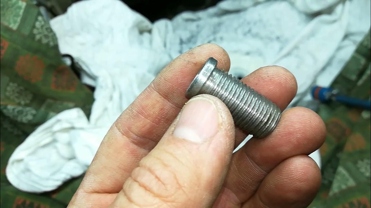 рено логан трещина блока